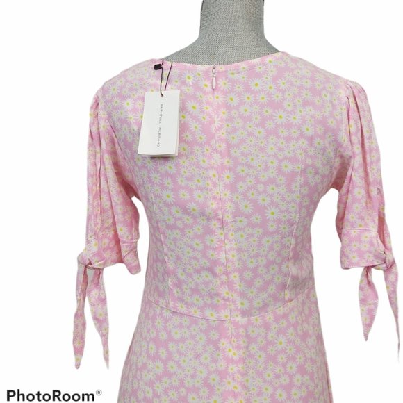 Faithfull the Brand Pink Emilia Floral Daisy Tie Midi Dress - Picture 5 of 10
